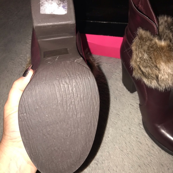 Brand new boots with fur/nwt - Picture 4 of 6